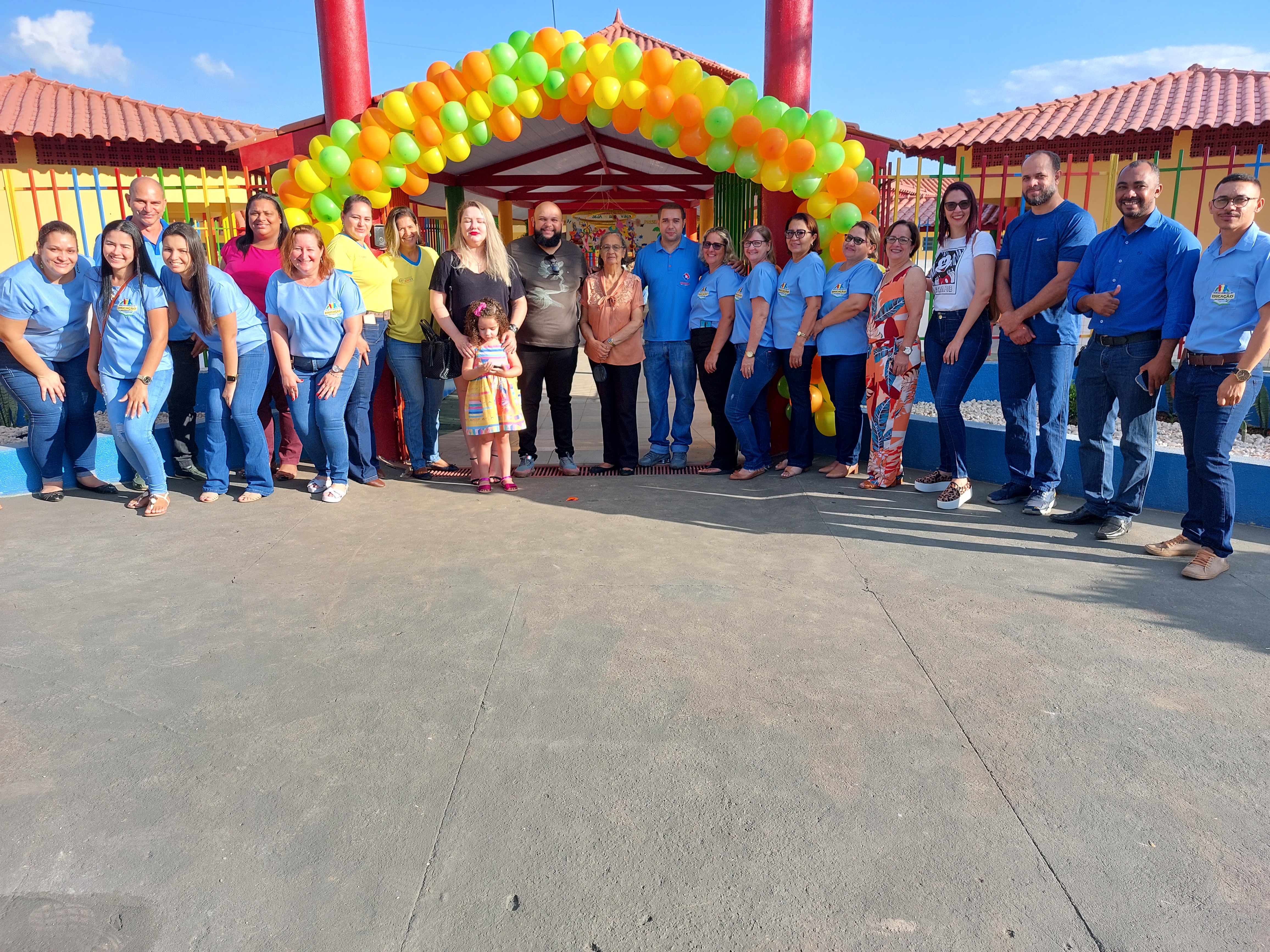Parlamentares da Câmara Municipal, participaram da Inauguração do Centro Municipal de Educação Infantil (CMEI), Porfª Ana Célia Moreira da Silva Sales.
