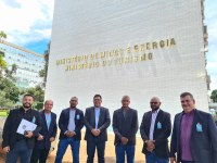 Presidente da Câmara Municipal de Nova Xavantina/MT e os Demais Vereadores, Estão em Brasília-DF Cumprindo Mais Uma Agenda.